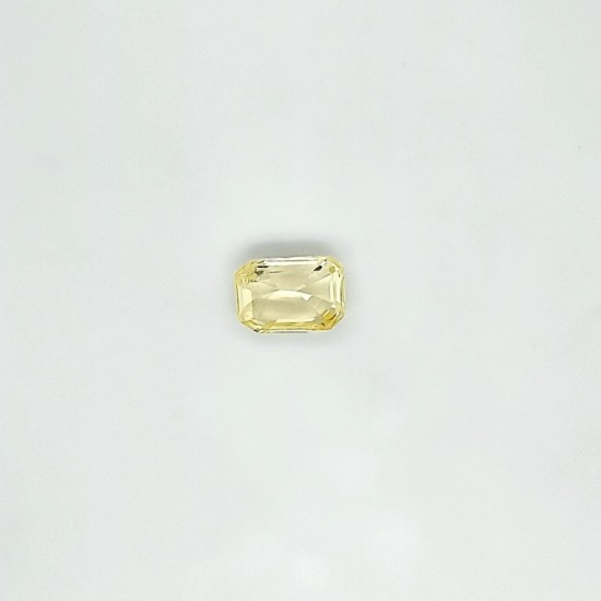 Yellow Sapphire (Pukhraj) 4.82 Ct Good quality